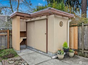 16602 NE 18th Street, Bellevue WA 98008