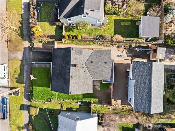 347 NW 52nd Street, Seattle WA 98107