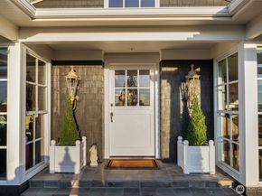 9400 Vineyard Crest, Bellevue WA 98004