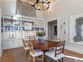 9400 Vineyard Crest, Bellevue WA 98004