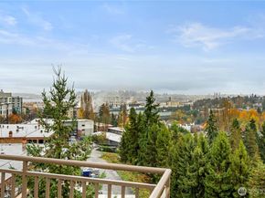 3221 SW Avalon Way 413, Seattle WA 98126