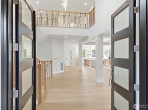 11087 SE 62nd Place, Bellevue WA 98006