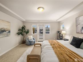 1216 150th Street SW, Lynnwood WA 98087