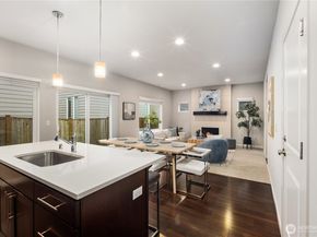 1216 150th Street SW, Lynnwood WA 98087