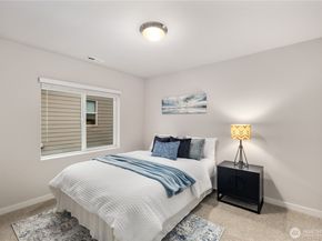 1216 150th Street SW, Lynnwood WA 98087