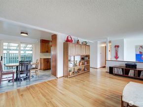 14804 12th Avenue SW, Burien WA 98166