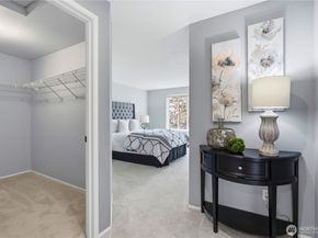 6649 SE Cougar Mountain Way, Bellevue WA 98006