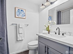 6649 SE Cougar Mountain Way, Bellevue WA 98006