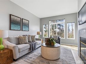 6649 SE Cougar Mountain Way, Bellevue WA 98006