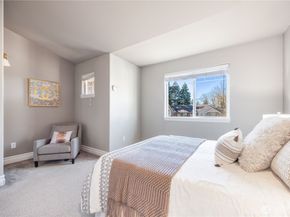 17811 80th Avenue NE E2, Kenmore WA 98028