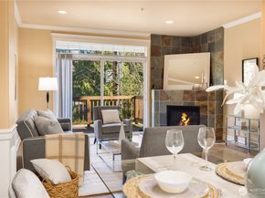 17811 80th Avenue NE E2, Kenmore WA 98028