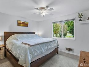 17419 Gravenstein Road, Bothell WA 98012