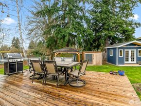 17419 Gravenstein Road, Bothell WA 98012
