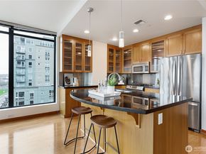 2716 Elliot Avenue 800, Seattle WA 98121