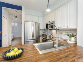 13000 Admiralty Way K103, Everett WA 98204