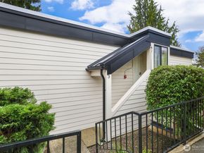 15249 Sunwood Boulevard A3, Tukwila WA 98188