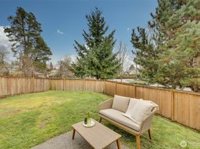 1016 207th Place SW, Lynnwood WA 98036