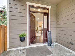 1016 207th Place SW, Lynnwood WA 98036