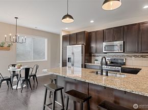 1016 207th Place SW, Lynnwood WA 98036