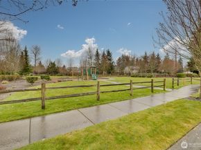 1016 207th Place SW, Lynnwood WA 98036