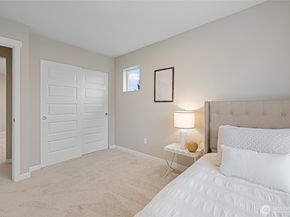 1016 207th Place SW, Lynnwood WA 98036