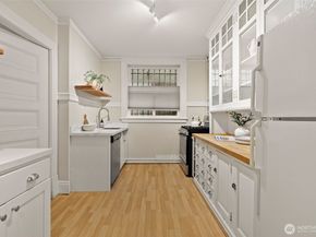 615 Boren Avenue 6, Seattle WA 98104