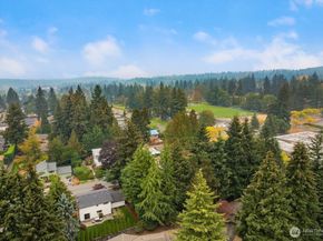 10703 NE 53rd Street, Kirkland WA 98033