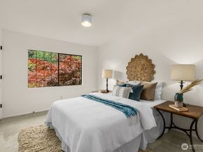 10703 NE 53rd Street, Kirkland WA 98033