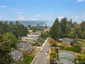 10703 NE 53rd Street, Kirkland WA 98033