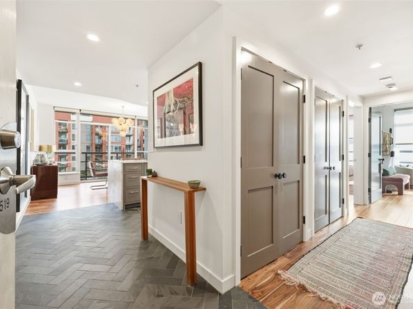 2929 1st Avenue 519, Seattle WA 98121