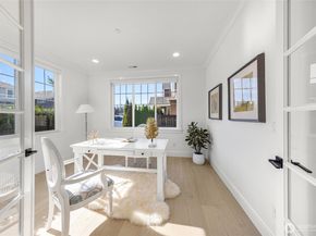 11262 SE 61st Place, Bellevue WA 98006