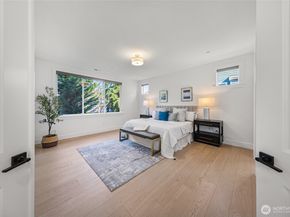 11262 SE 61st Place, Bellevue WA 98006