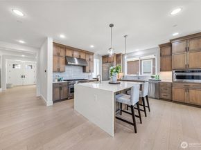 11262 SE 61st Place, Bellevue WA 98006