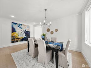 11262 SE 61st Place, Bellevue WA 98006