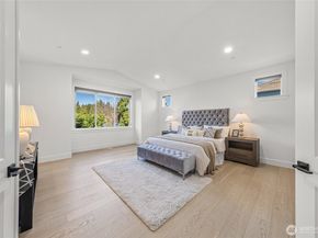 11262 SE 61st Place, Bellevue WA 98006