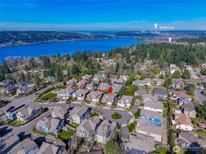 11262 SE 61st Place, Bellevue WA 98006