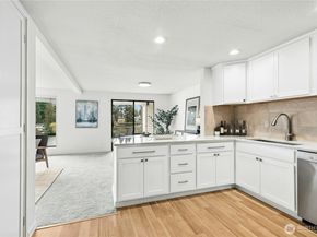 19524 Echo Lake Place N A401, Shoreline WA 98133