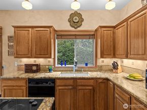 19607 110th Place NE, Bothell WA 98011