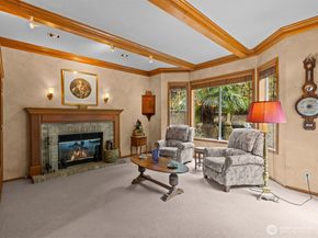 19607 110th Place NE, Bothell WA 98011