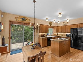 19607 110th Place NE, Bothell WA 98011