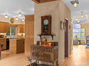 19607 110th Place NE, Bothell WA 98011