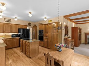 19607 110th Place NE, Bothell WA 98011