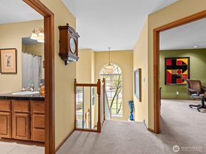 19607 110th Place NE, Bothell WA 98011
