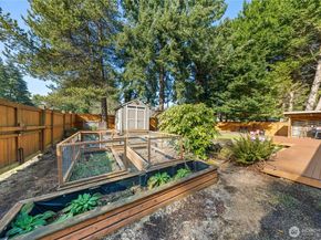 31911 42nd Ave SW, Federal Way WA 98023