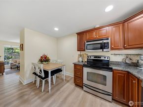 31911 42nd Ave SW, Federal Way WA 98023