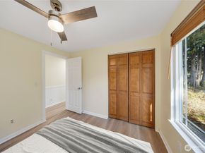 31911 42nd Ave SW, Federal Way WA 98023