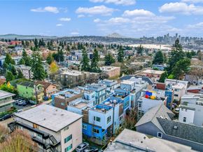 4329 Woodland Park Avenue N, Seattle WA 98103