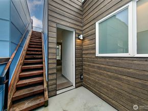 4329 Woodland Park Avenue N, Seattle WA 98103