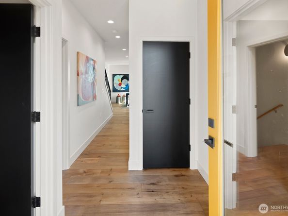 3856 Cascadia Avenue S, Seattle WA 98118