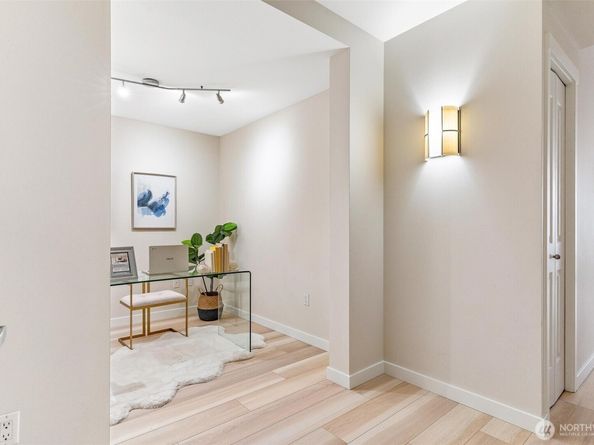 2607 Western Ave 410, Seattle WA 98121